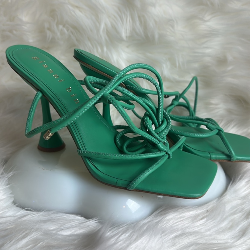 Gianni Bini Green Strappy Women's Shoes - Picture 3 of 9